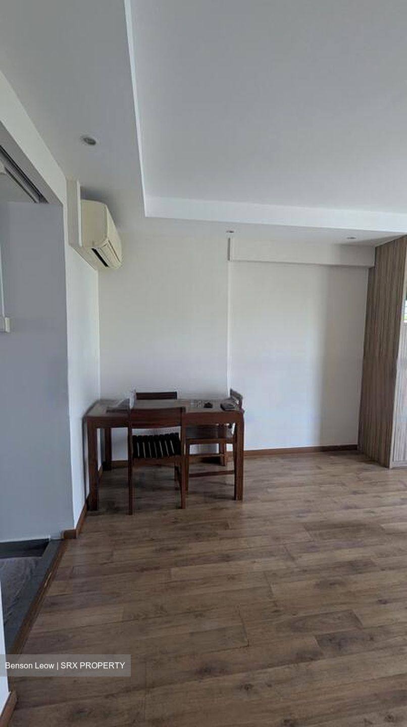 Blk 97 Crescent View (Queenstown), HDB 3 Rooms #454078471